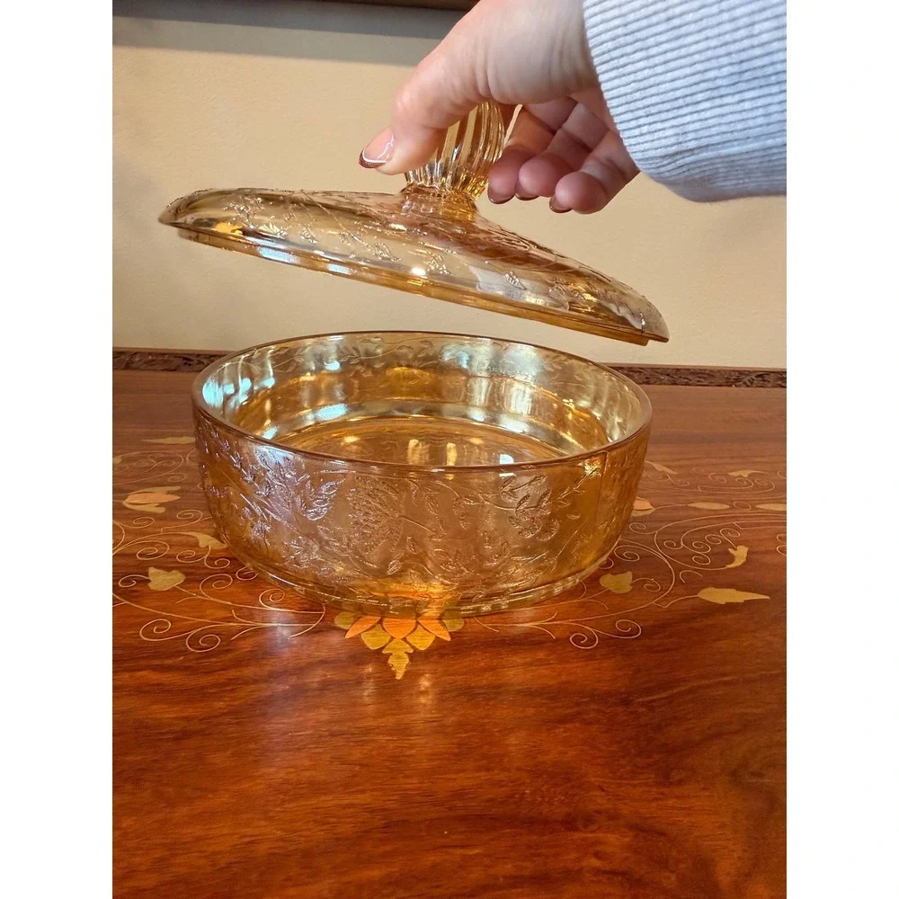 Vintage Jeannette Floragold Louisa Covered Dish, Marigold Carnival‎ Glass Bowl